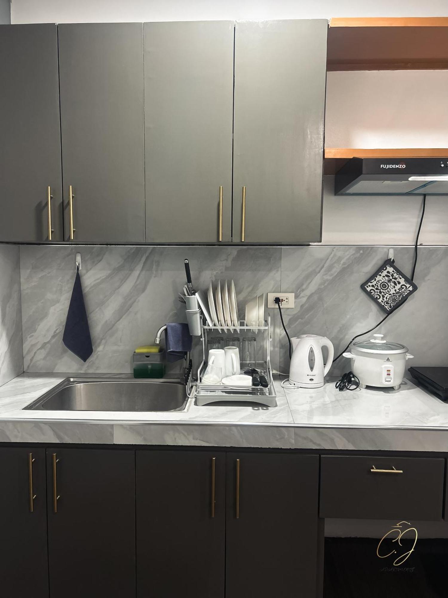 אולונגפו Cj Apartments מראה חיצוני תמונה